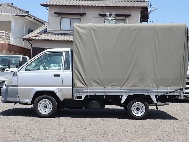 トヨタ 平ボディ|中古トラックの販売・買取・査定のアイナビ