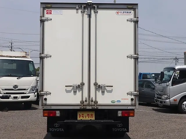 トヨタ バン車 ダイナ|中古トラックの販売・買取・査定のアイナビ