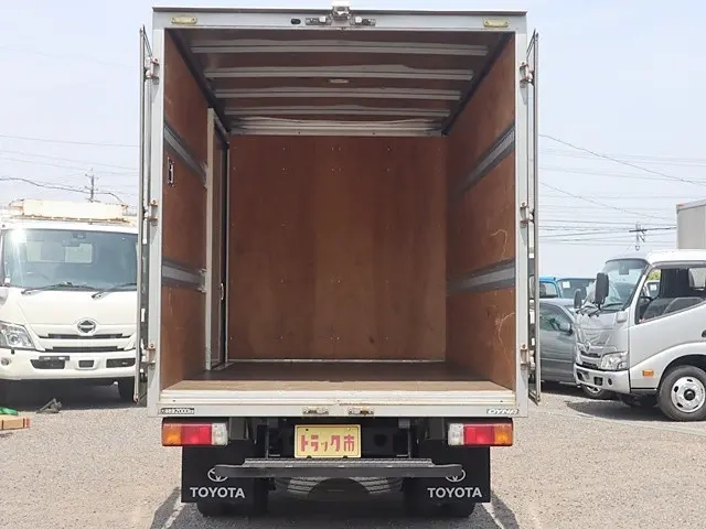 トヨタ バン車 ダイナ|中古トラックの販売・買取・査定のアイナビ