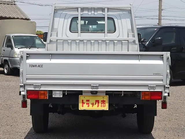 トヨタ 平ボディ|中古トラックの販売・買取・査定のアイナビ