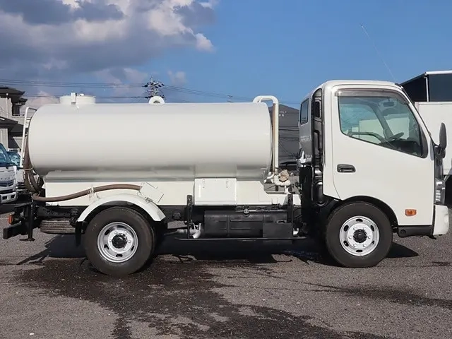 日野 特殊車両 デュトロ|中古トラックの販売・買取・査定のアイナビ