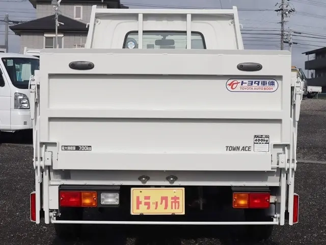 トヨタ 平ボディ|中古トラックの販売・買取・査定のアイナビ
