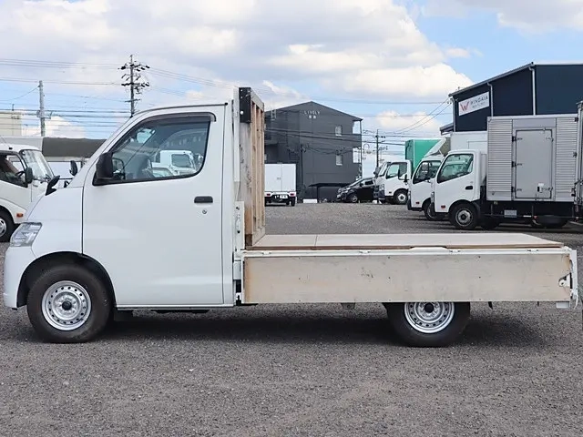 トヨタ 平ボディ|中古トラックの販売・買取・査定のアイナビ