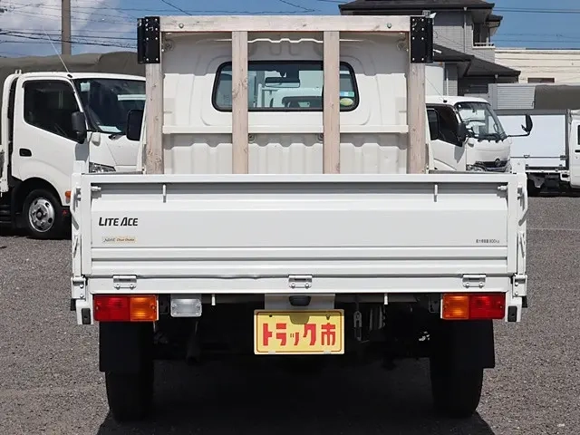 トヨタ 平ボディ|中古トラックの販売・買取・査定のアイナビ