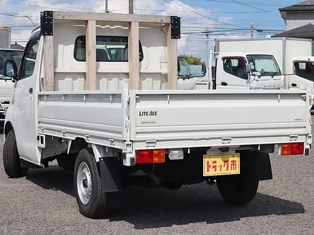 トヨタ 平ボディ|中古トラックの販売・買取・査定のアイナビ