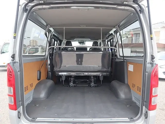 トヨタ 乗用車 ハイエースバン|中古トラックの販売・買取・査定のアイナビ