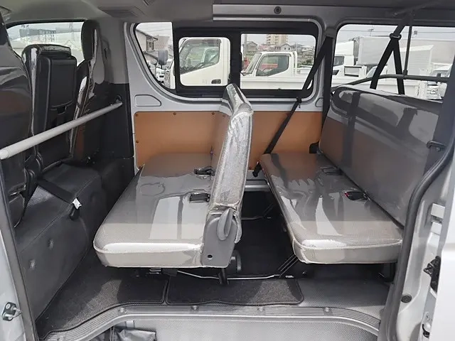 トヨタ 乗用車 ハイエースバン|中古トラックの販売・買取・査定のアイナビ
