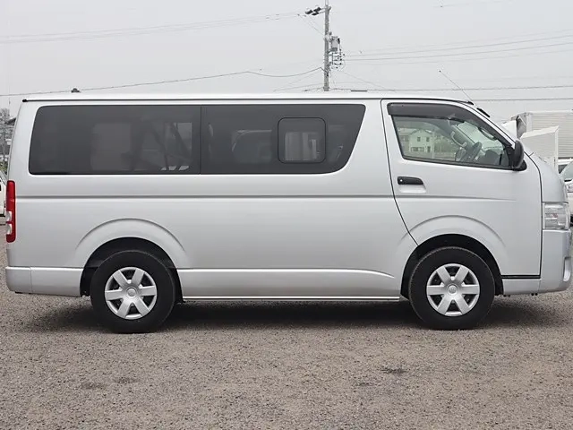 トヨタ 乗用車 ハイエースバン|中古トラックの販売・買取・査定のアイナビ