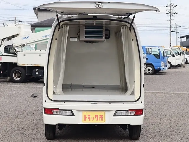 ダイハツ 冷凍バン|中古トラックの販売・買取・査定のアイナビ