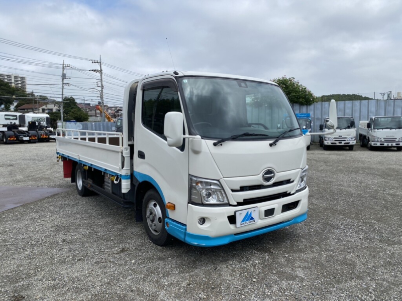 日野 平ボディ デュトロ|中古トラックの販売・買取・査定のアイナビ