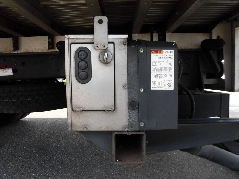 日野 バン車|中古トラックの販売・買取・査定のアイナビ