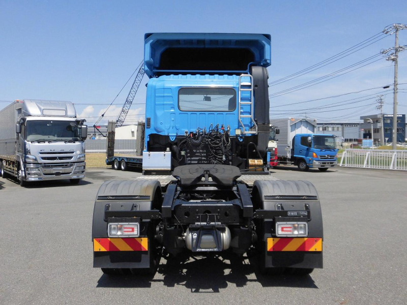 日野 トラクタ|中古トラックの販売・買取・査定のアイナビ