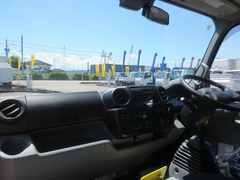 三菱ふそう バン車|中古トラックの販売・買取・査定のアイナビ