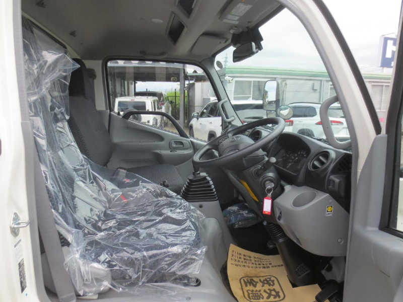 日野 バン車|中古トラックの販売・買取・査定のアイナビ