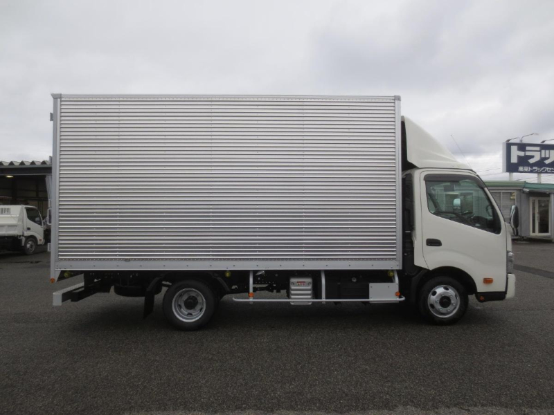 日野 バン車|中古トラックの販売・買取・査定のアイナビ