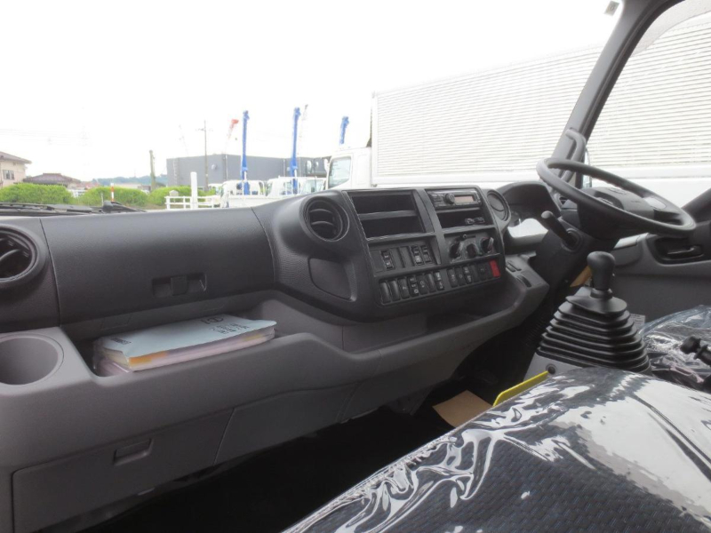 日野 バン車|中古トラックの販売・買取・査定のアイナビ
