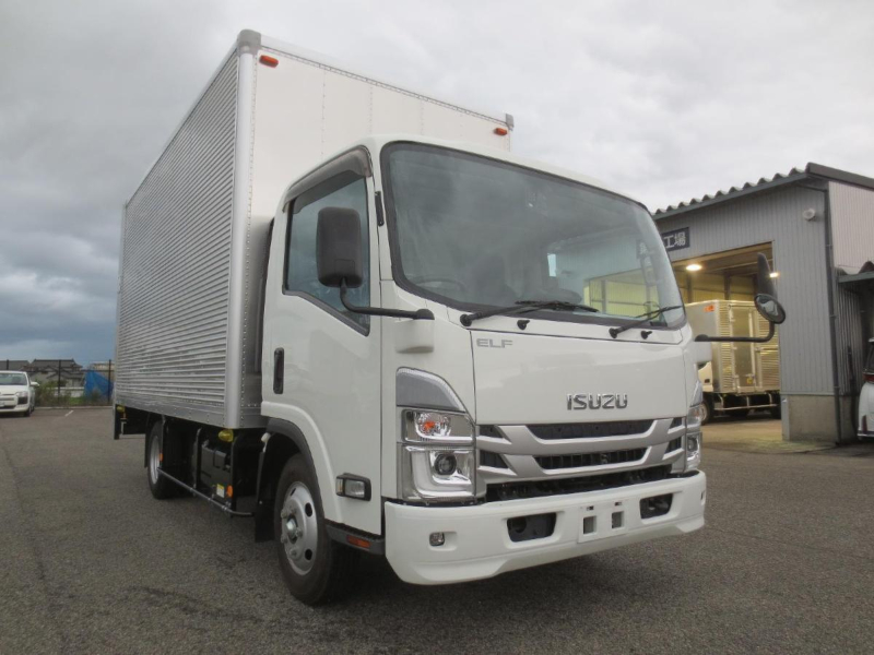 いすゞ バン車|中古トラックの販売・買取・査定のアイナビ