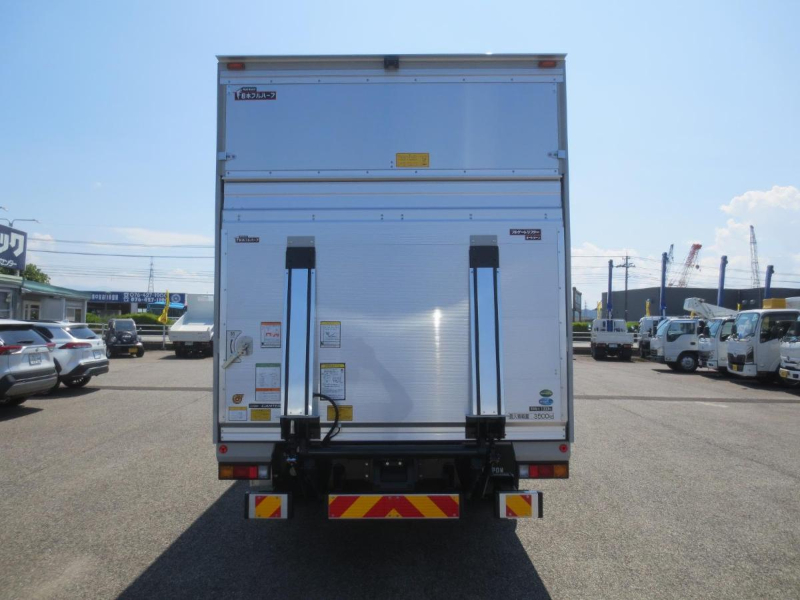 三菱ふそう バン車|中古トラックの販売・買取・査定のアイナビ