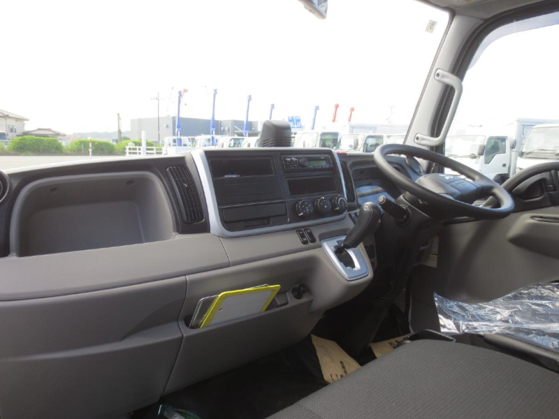 三菱ふそう バン車|中古トラックの販売・買取・査定のアイナビ
