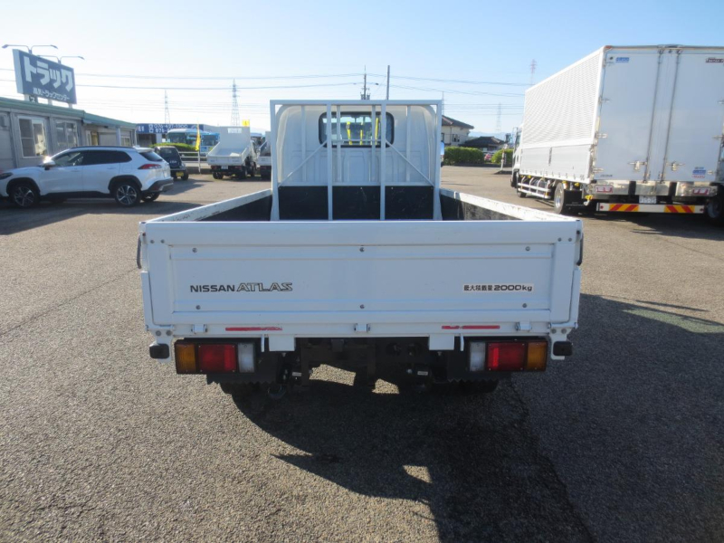 日産 平ボディ|中古トラックの販売・買取・査定のアイナビ
