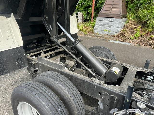 日野 ダンプ デュトロ|中古トラックの販売・買取・査定のアイナビ