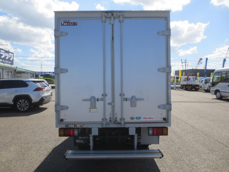 いすゞ バン車|中古トラックの販売・買取・査定のアイナビ