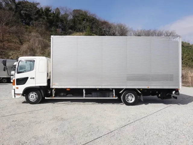 日野 バン車 レンジャー|中古トラックの販売・買取・査定のアイナビ
