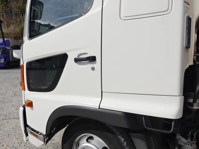 日野 バン車 レンジャー|中古トラックの販売・買取・査定のアイナビ