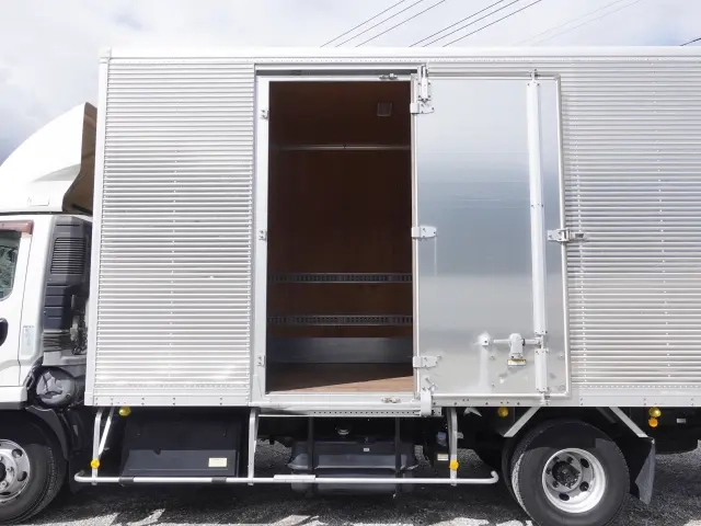 三菱 バン車 ファイター|中古トラックの販売・買取・査定のアイナビ