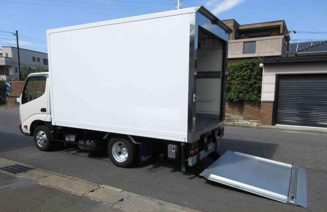 日野 バン車 デュトロ|中古トラックの販売・買取・査定のアイナビ