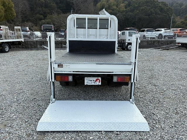 日野 Wキャブ デュトロ|中古トラックの販売・買取・査定のアイナビ