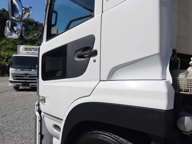 UDトラックス ウイング車 クオン|中古トラックの販売・買取・査定のアイナビ