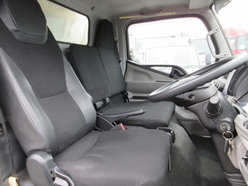 三菱ふそう バン車 キャンター|中古トラックの販売・買取・査定のアイナビ