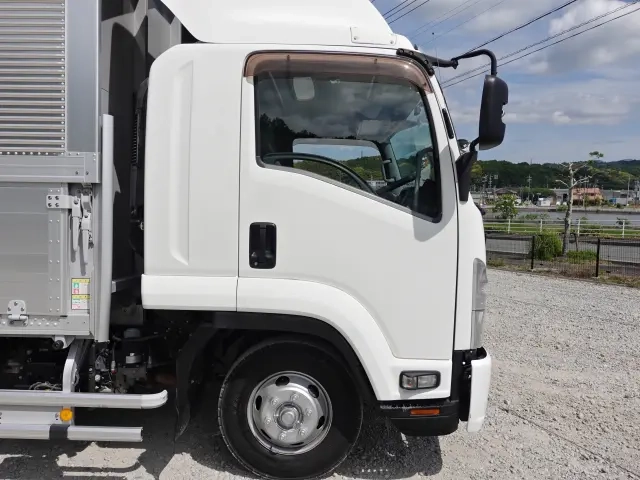 いすゞ ウイング車 フォワード|中古トラックの販売・買取・査定のアイナビ