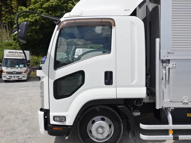 いすゞ ウイング車 フォワード|中古トラックの販売・買取・査定のアイナビ
