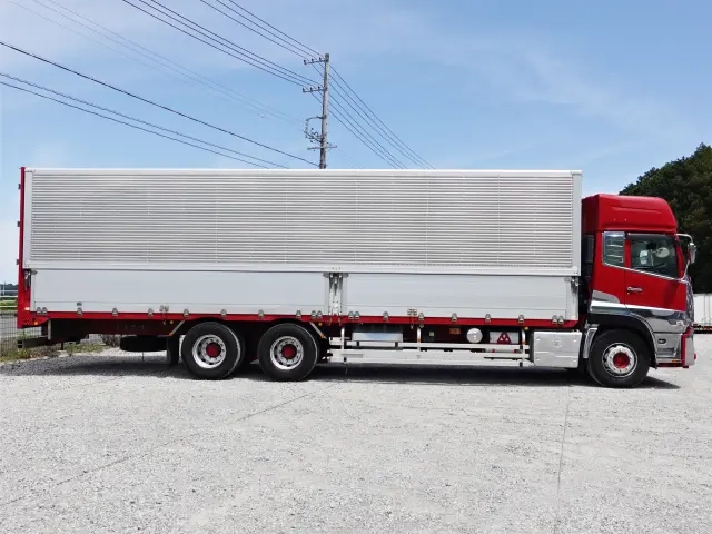 UDトラックス ウイング車 クオン|中古トラックの販売・買取・査定のアイナビ