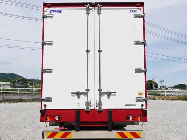 UDトラックス ウイング車 クオン|中古トラックの販売・買取・査定のアイナビ
