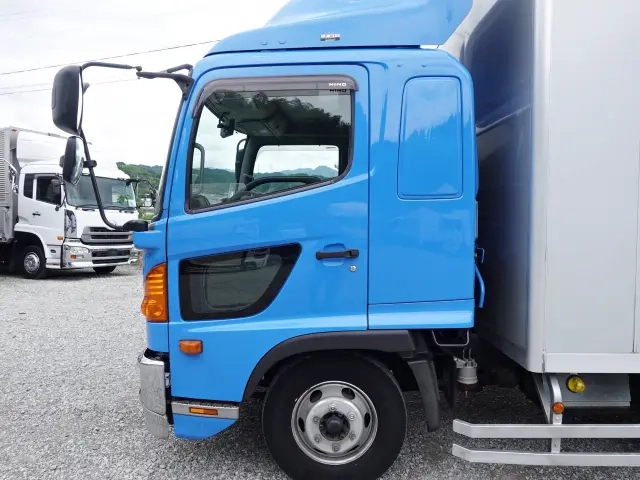 日野 バン車 レンジャー|中古トラックの販売・買取・査定のアイナビ
