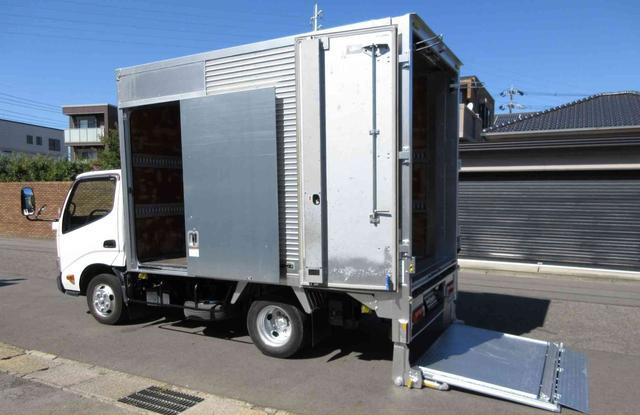 トヨタ バン車|中古トラックの販売・買取・査定のアイナビ