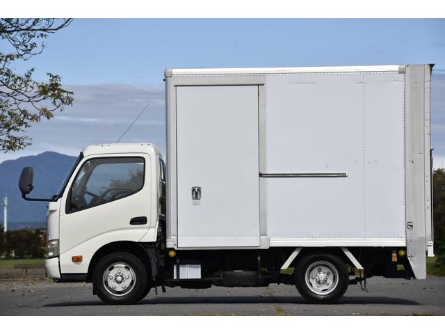 トヨタ バン車|中古トラックの販売・買取・査定のアイナビ