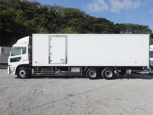 UDトラックス 冷凍バン クオン|中古トラックの販売・買取・査定のアイナビ