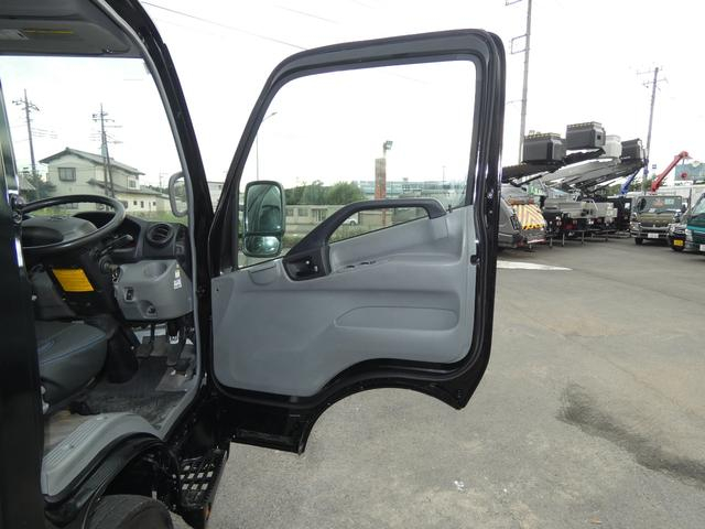 日野 バン車 デュトロ|中古トラックの販売・買取・査定のアイナビ