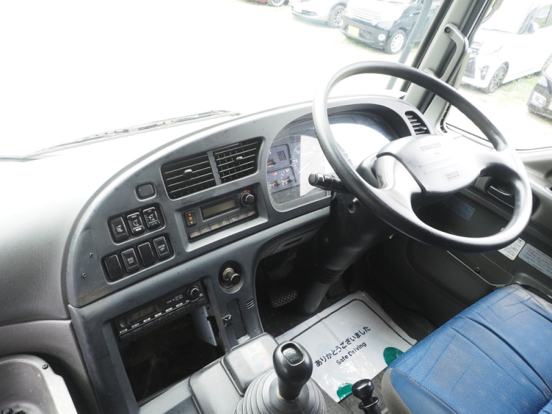 いすゞ ウイング車 ギガ|中古トラックの販売・買取・査定のアイナビ