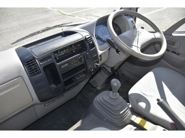 トヨタ バン車|中古トラックの販売・買取・査定のアイナビ
