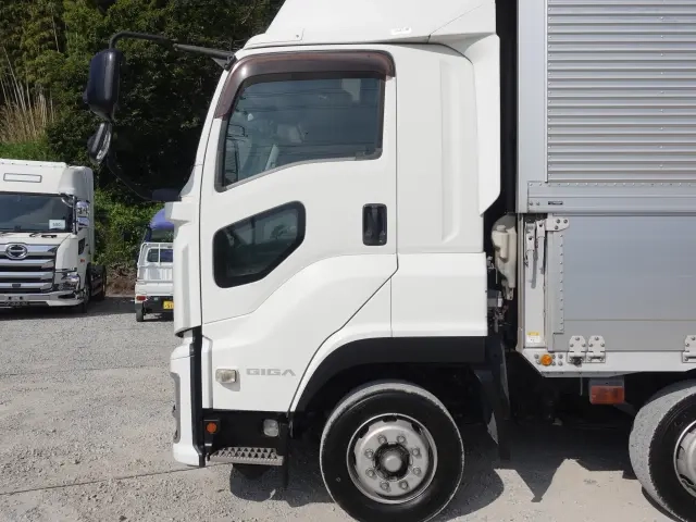 いすゞ ウイング車 ギガ|中古トラックの販売・買取・査定のアイナビ