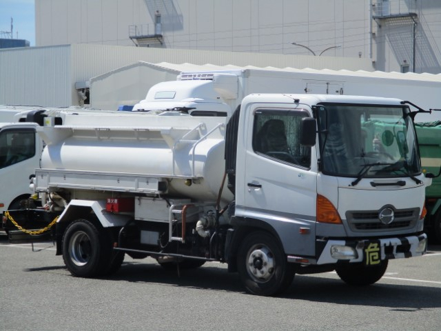 日野 特殊車両|中古トラックの販売・買取・査定のアイナビ