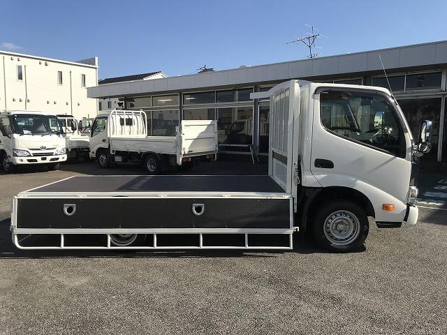 トヨタ 平ボディ|中古トラックの販売・買取・査定のアイナビ