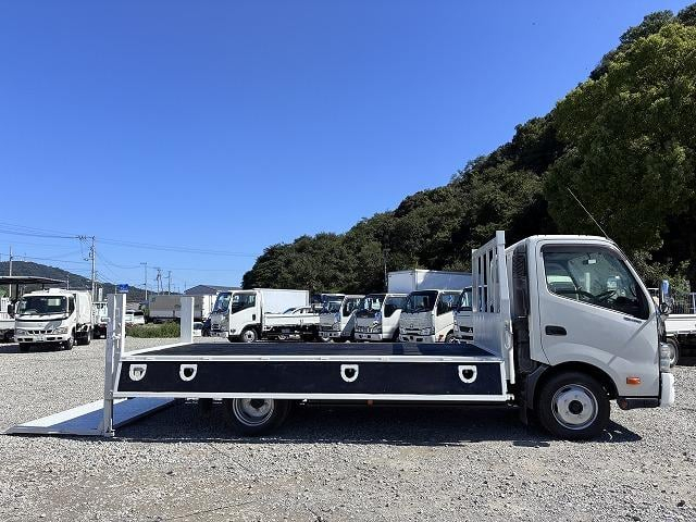 日野 平ボディ デュトロ|中古トラックの販売・買取・査定のアイナビ