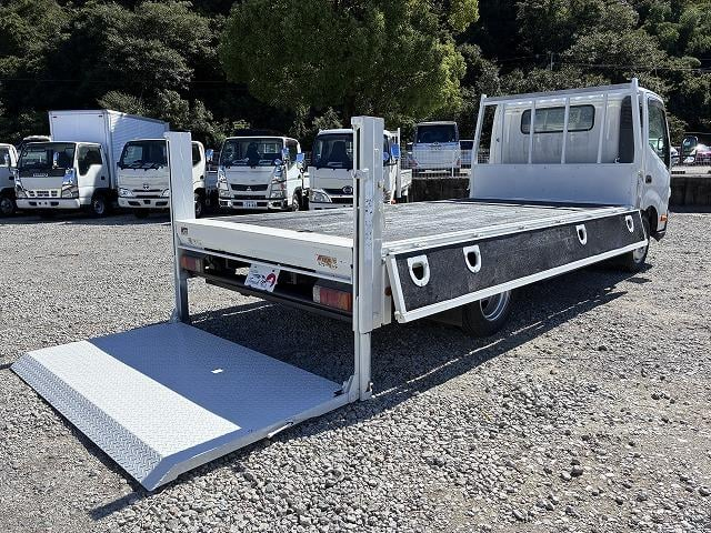 日野 平ボディ デュトロ|中古トラックの販売・買取・査定のアイナビ