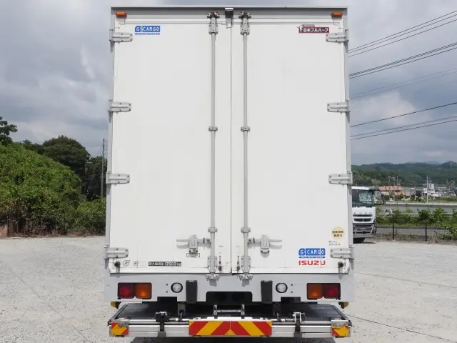 いすゞ ウイング車 ギガ|中古トラックの販売・買取・査定のアイナビ